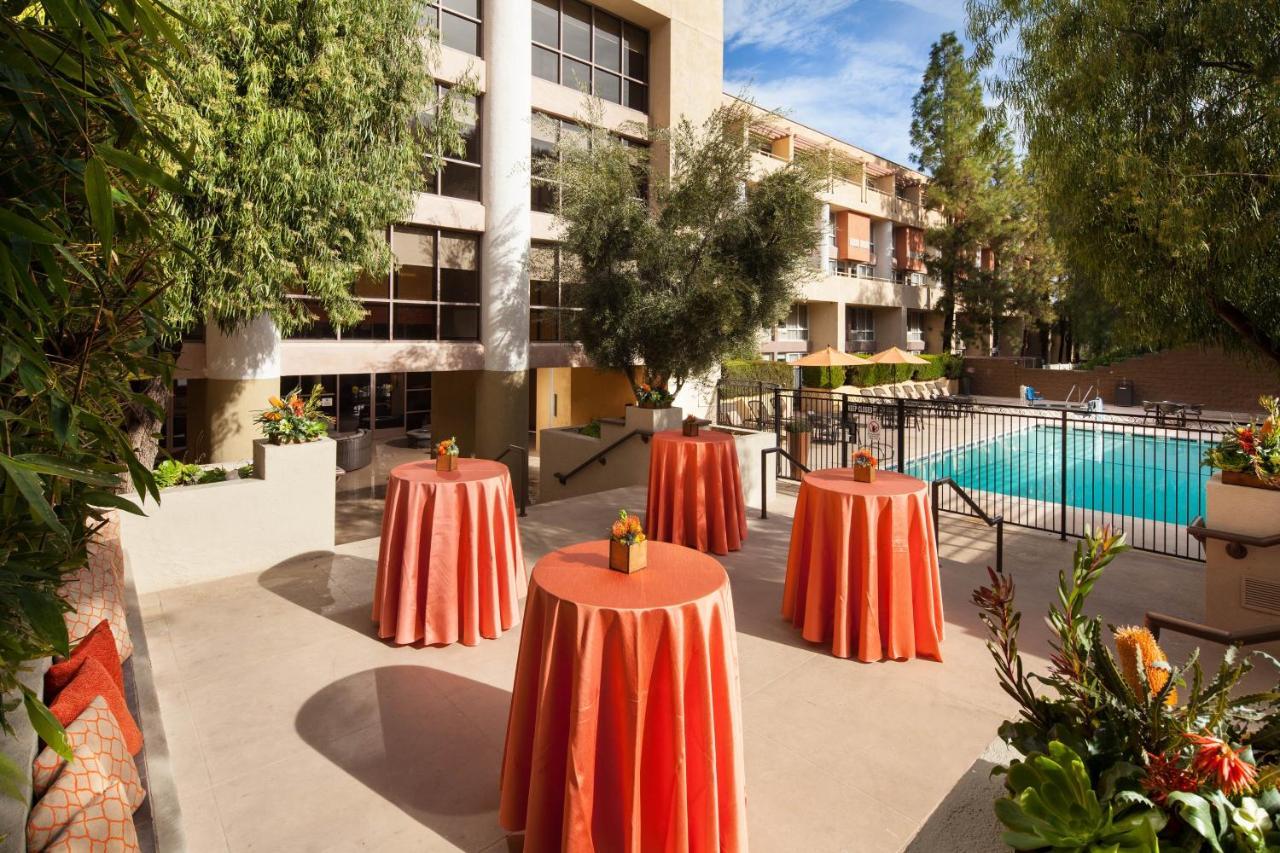 Sheraton Agoura Hills Hotel Exterior foto